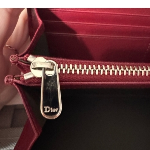 Like New Dior Trotter Bordeaux/Burgundy Patent Leather Bifold Wallet - Picture 5 of 11